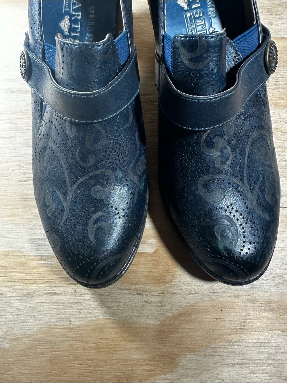 L'Artiste by Spring Step Huekiss Navy Shoes Women’s Size 10